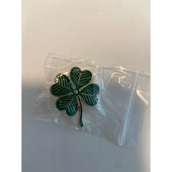 Clover brooch - Picture 1 of 4